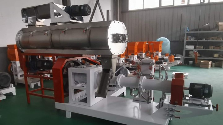 <h3>Aquatic feed production with twin-screw extrusion technology </h3>
